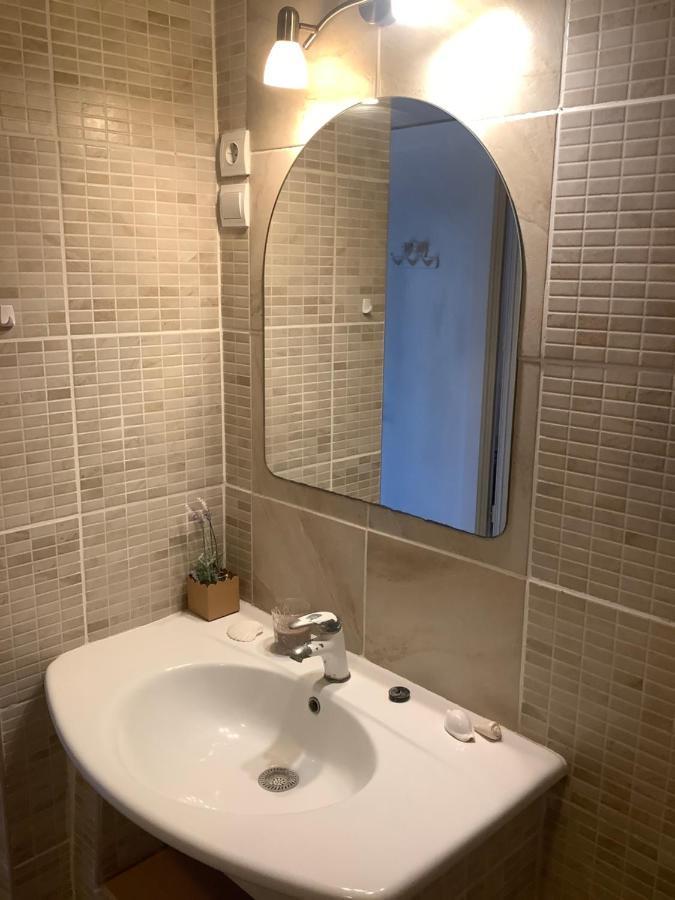 Pitypang Lak Apartment Szigetmonostor Luaran gambar