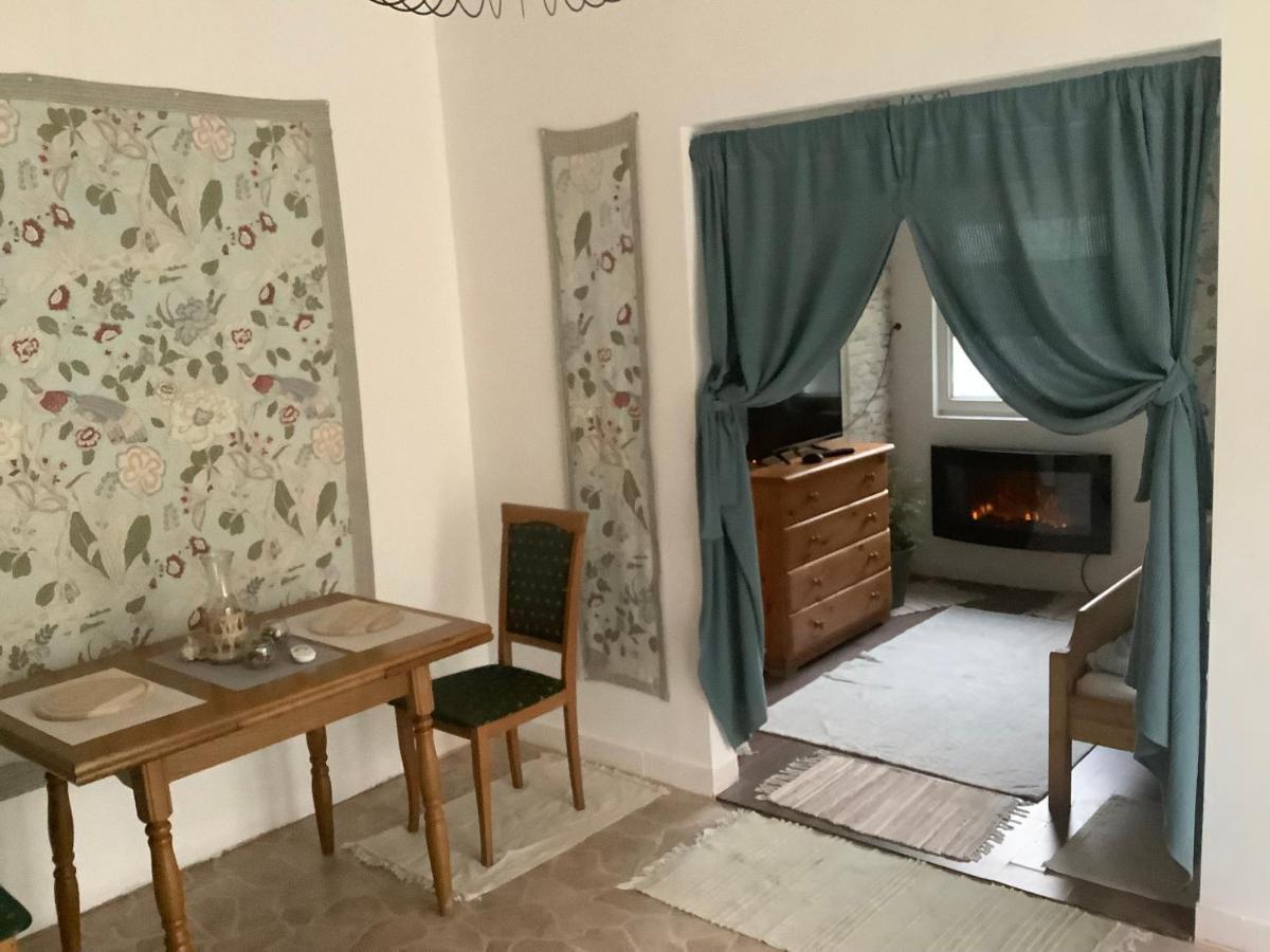 Pitypang Lak Apartment Szigetmonostor Luaran gambar