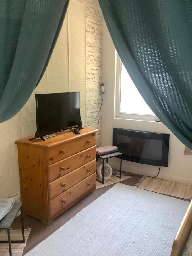 Pitypang Lak Apartment Szigetmonostor Luaran gambar
